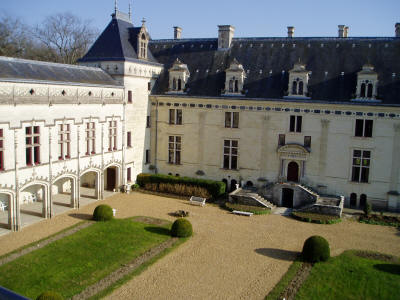 Chateaux Of The Loire. Directory of Loire Valley