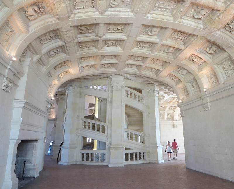 château de chambord escalier