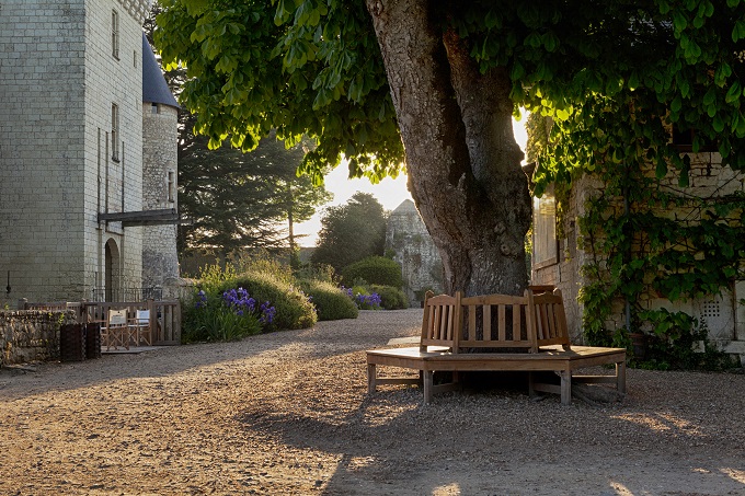 Bancs des jardins du Rivau Pont Levis