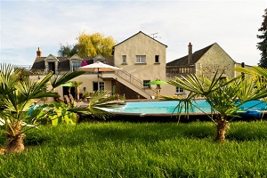 Bed and Breakfast le Clos Marie garden and swimming pool