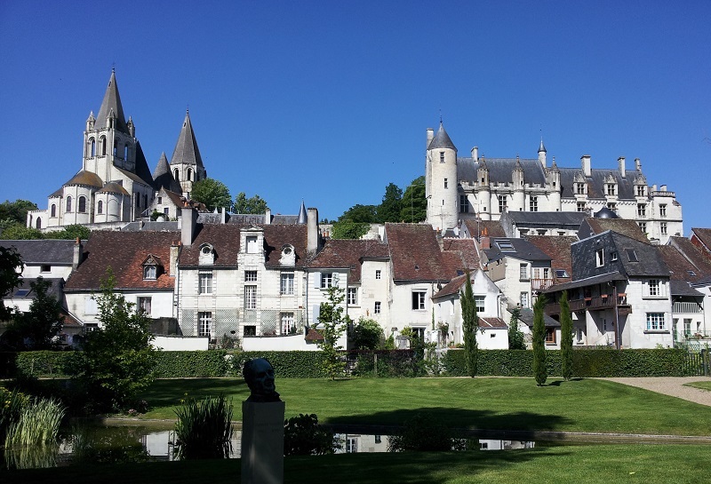 Loches