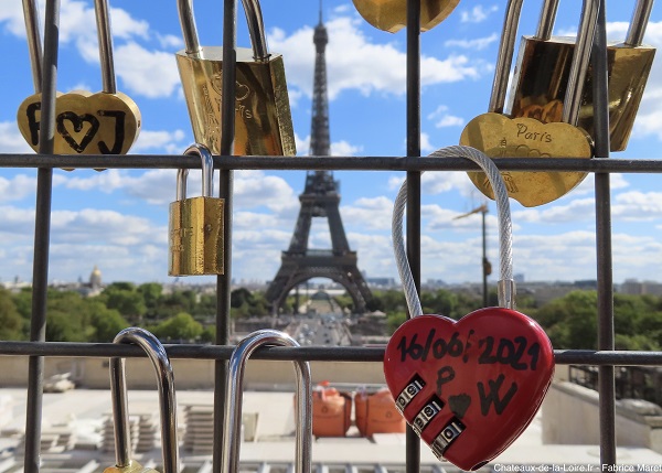 Paris Tour Eiffel Coeur Châteaux de la Loire